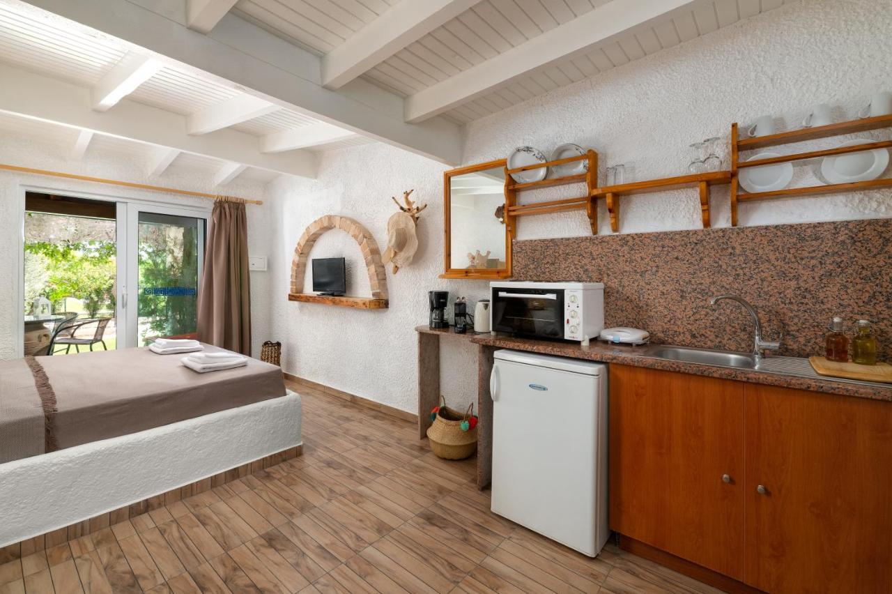 קולימביה Elefteria Apts & Suites מראה חיצוני תמונה