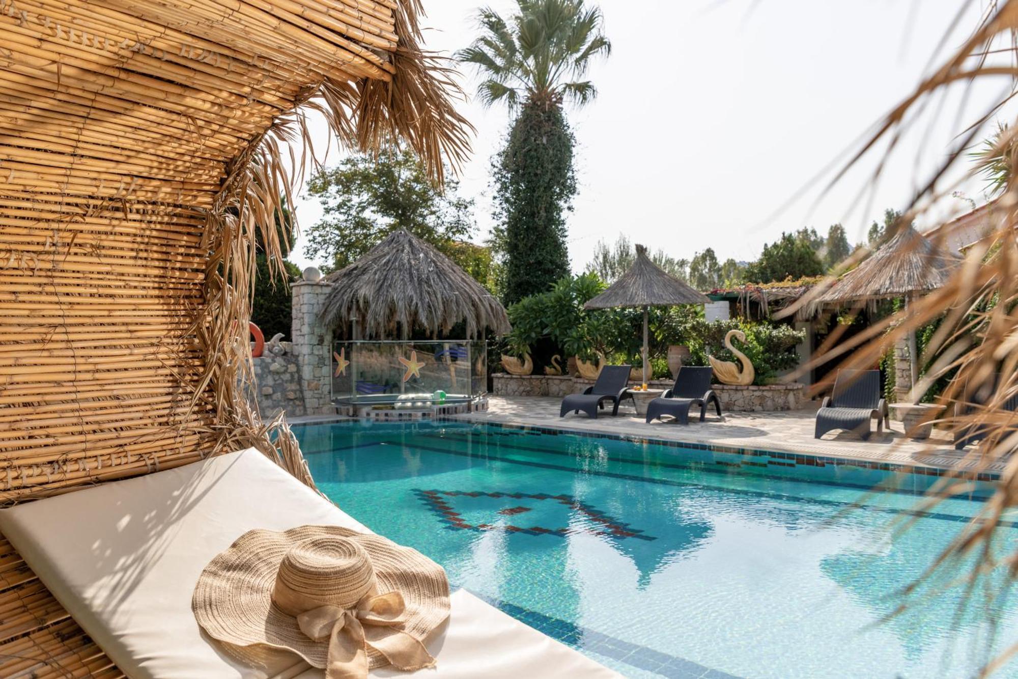 קולימביה Elefteria Apts & Suites מראה חיצוני תמונה