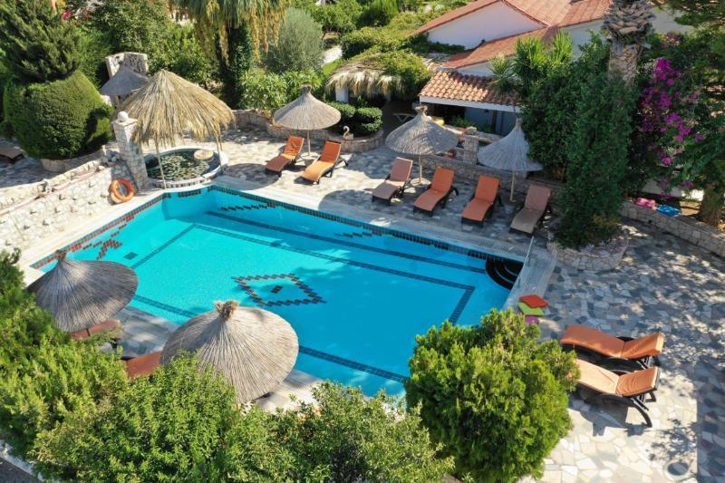 קולימביה Elefteria Apts & Suites מראה חיצוני תמונה